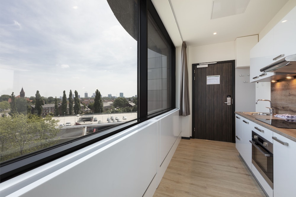 Panoramic Triple Room, Multiple Beds, Non Smoking, Kitchen photo 3