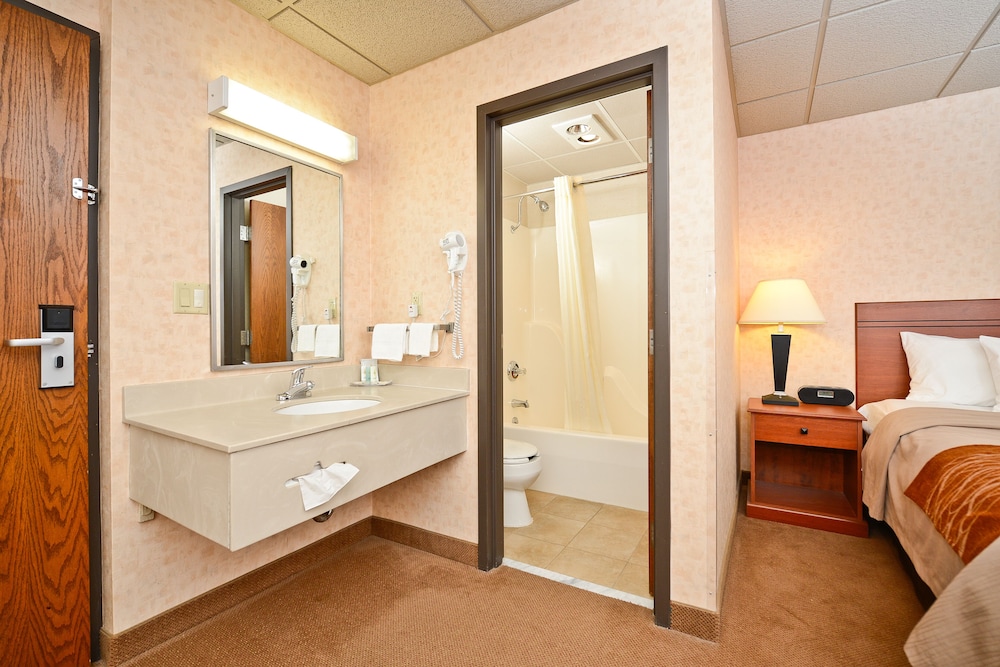 Double Room, 2 Queen Beds - Photo 5