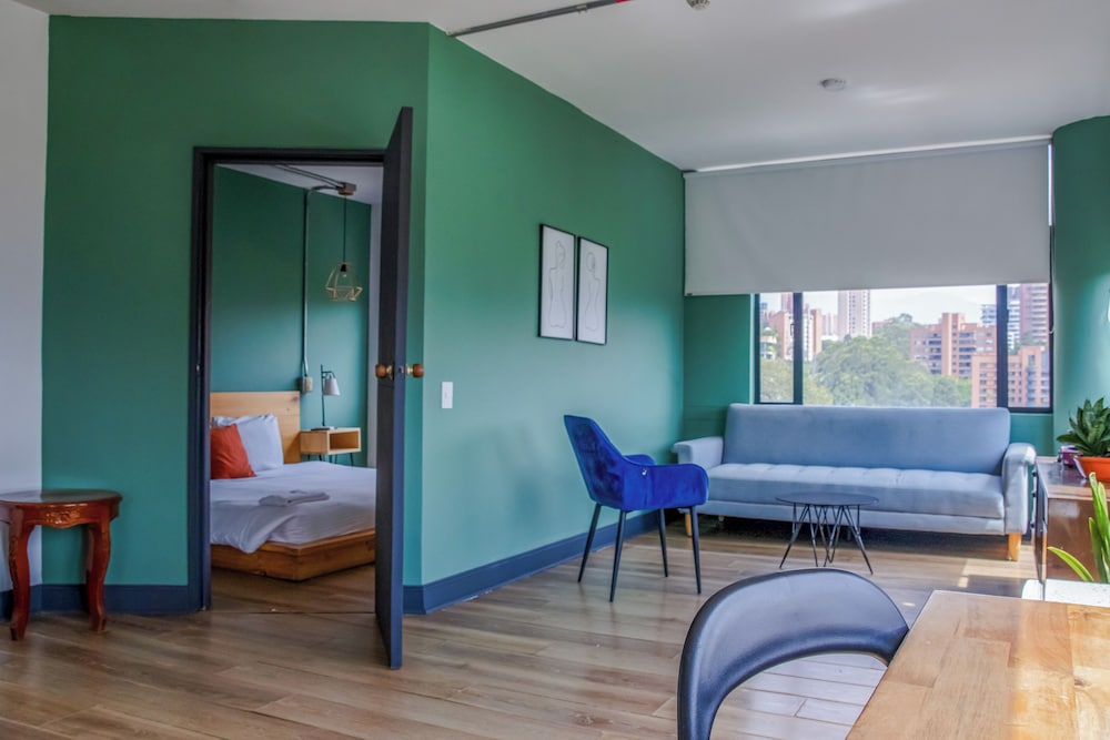Unique Room - Photo 6
