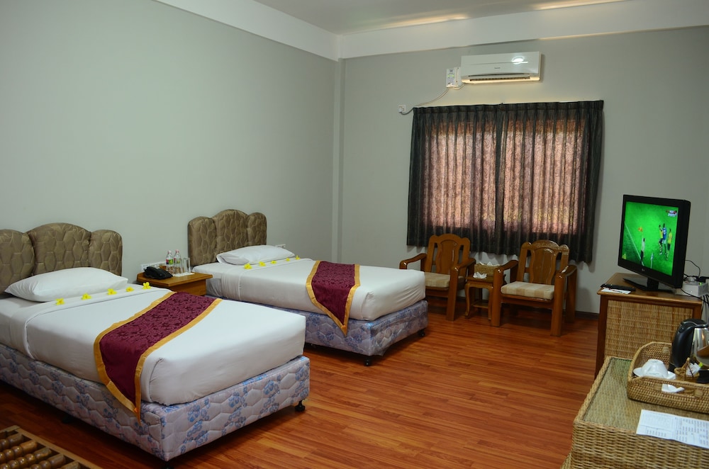 Superior Twin Room photo 2
