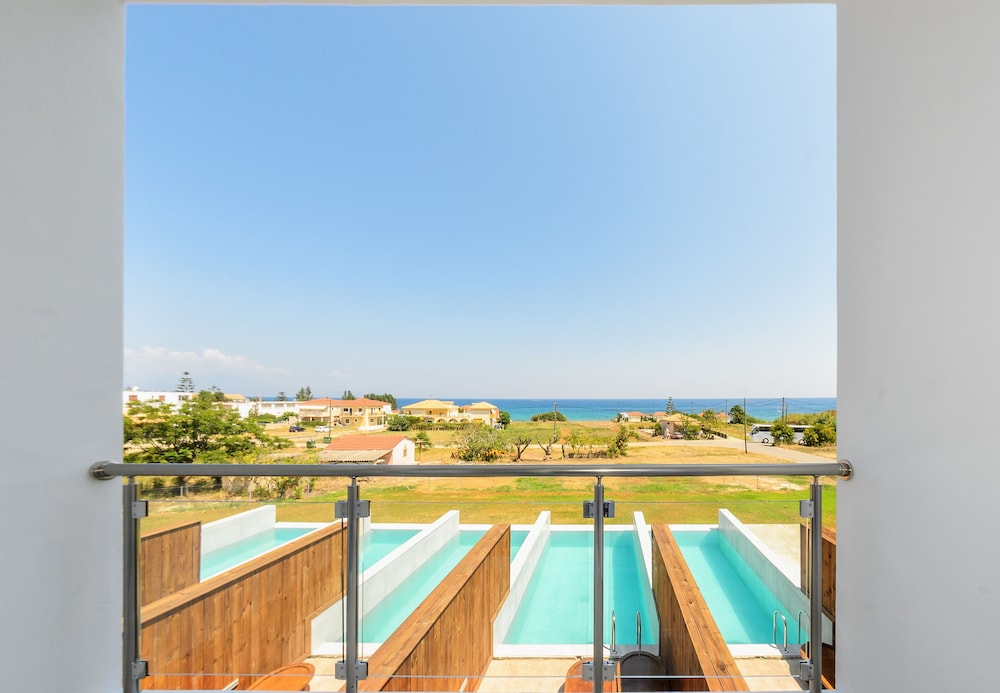 Exclusive Suite, Private Pool, Sea View