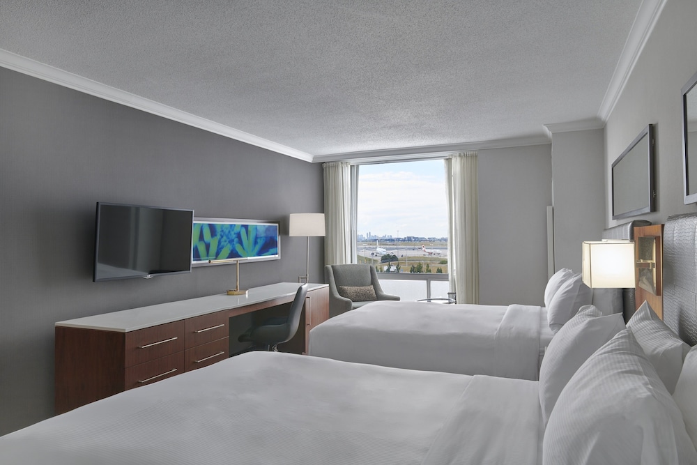 Room, 2 Double Beds, Accessible (Roll-In Shower) - Photo 2