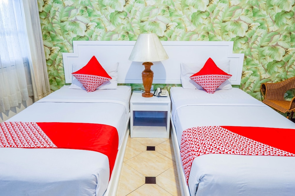 Deluxe Twin Room photo 2