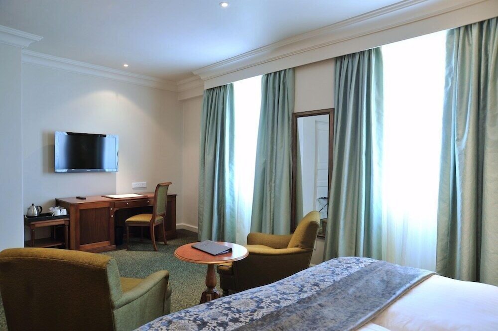 Executive Room photo 2