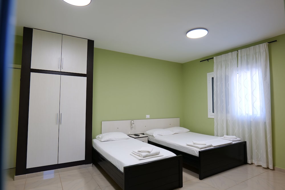 Triple Room, Balcony