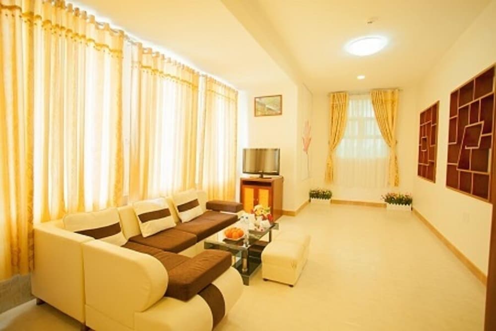 VIP Room - Photo 5
