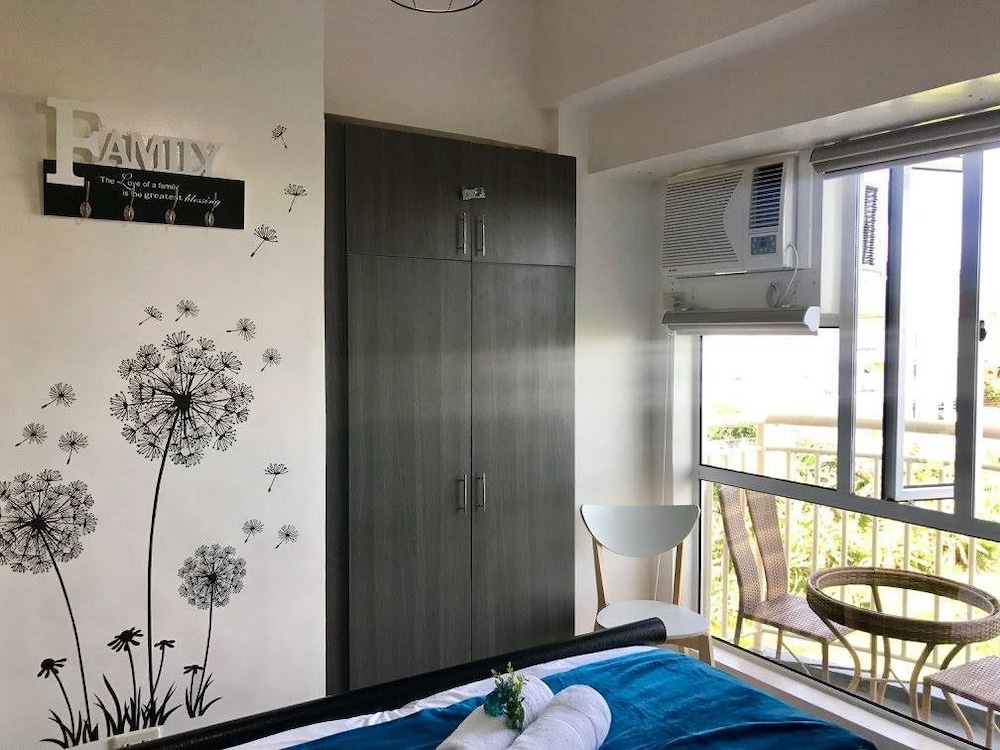 Standard Condo, 1 Queen Bed, City View photo 3