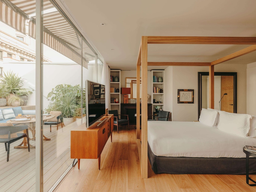 Studio Suite, Terrace, City View