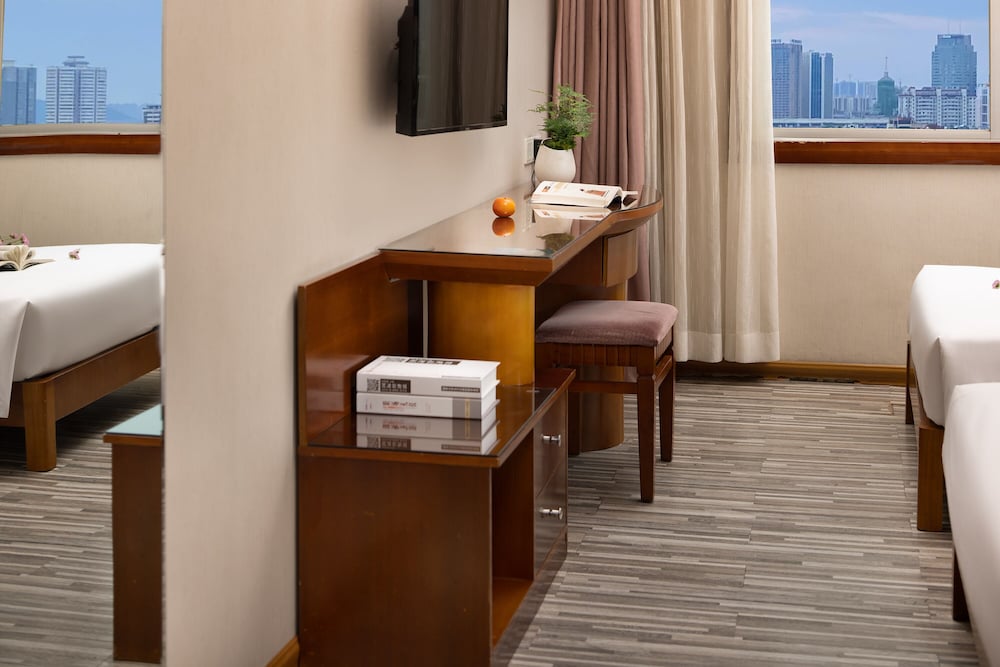 Standard Twin Room photo 2