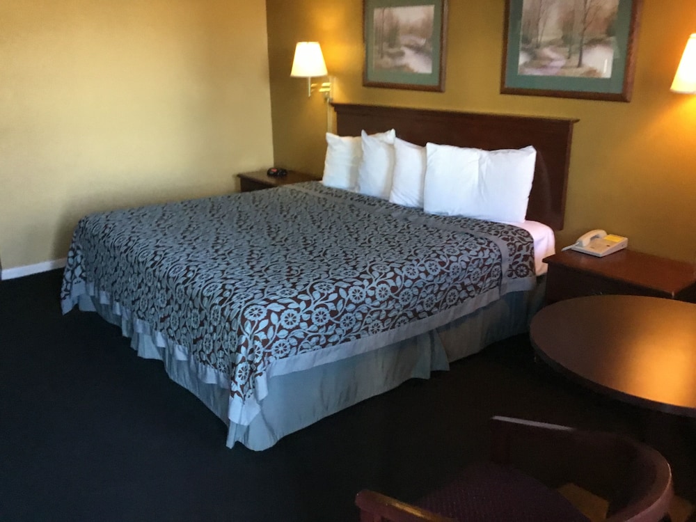Basic Single Room photo 1
