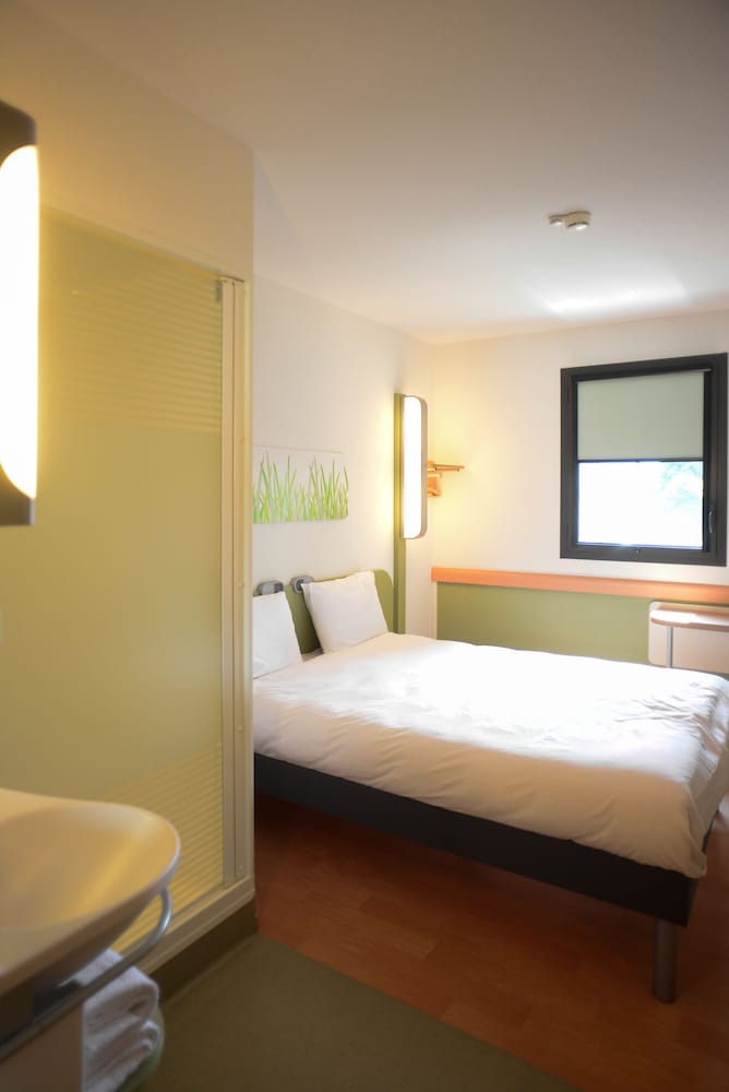 Triple Room, Multiple Beds photo 3