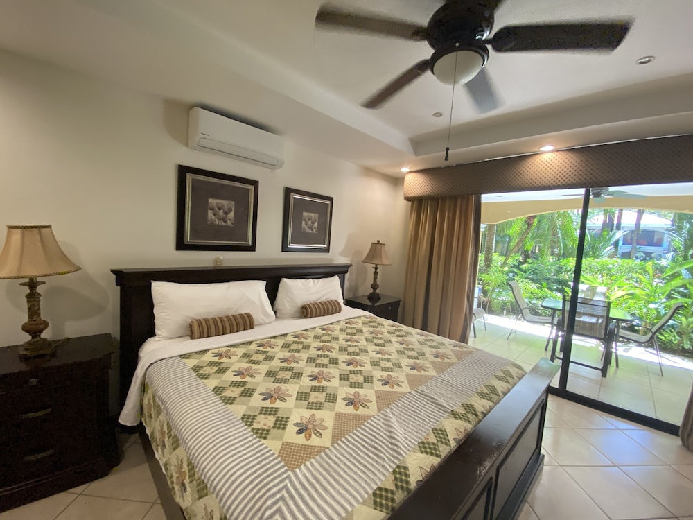 Comfort Condo, Terrace, Ground Floor photo 3