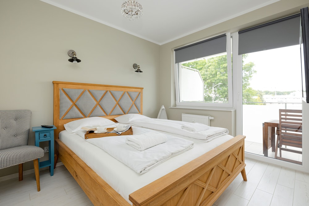 Apartment, 1 Bedroom, Balcony, Beachside