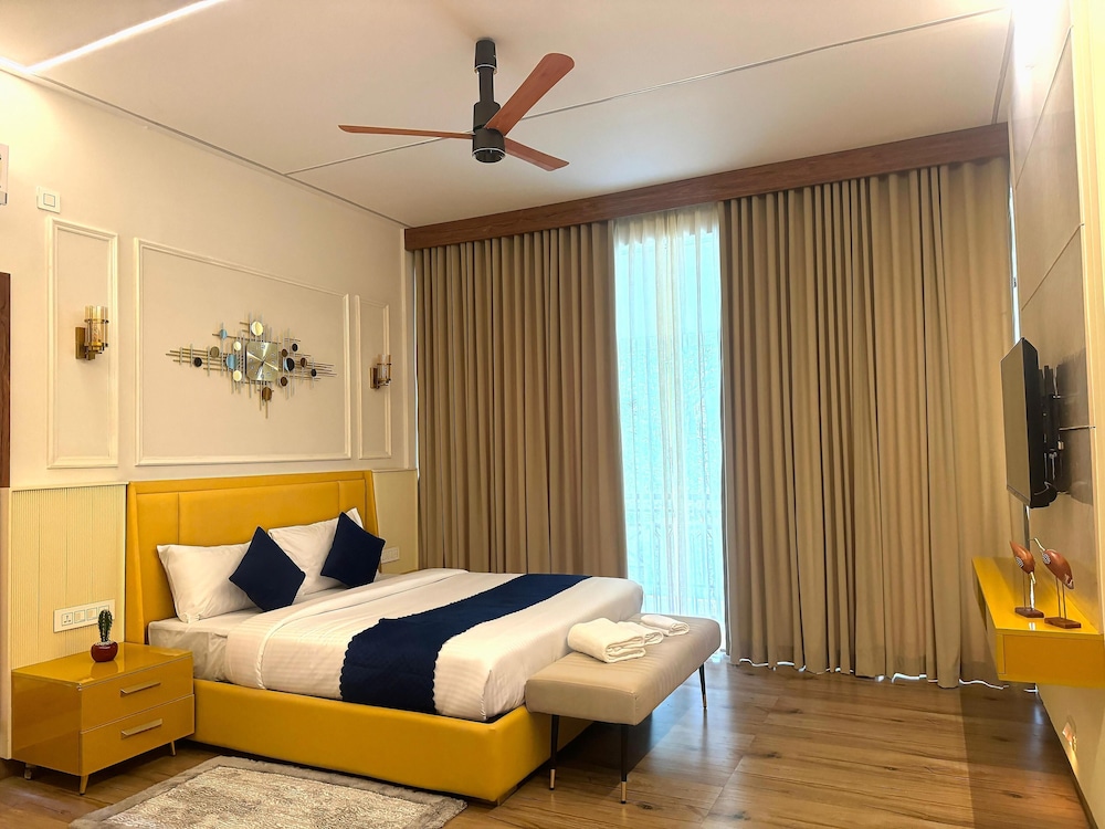 Superior Double Room, Patio, Garden View