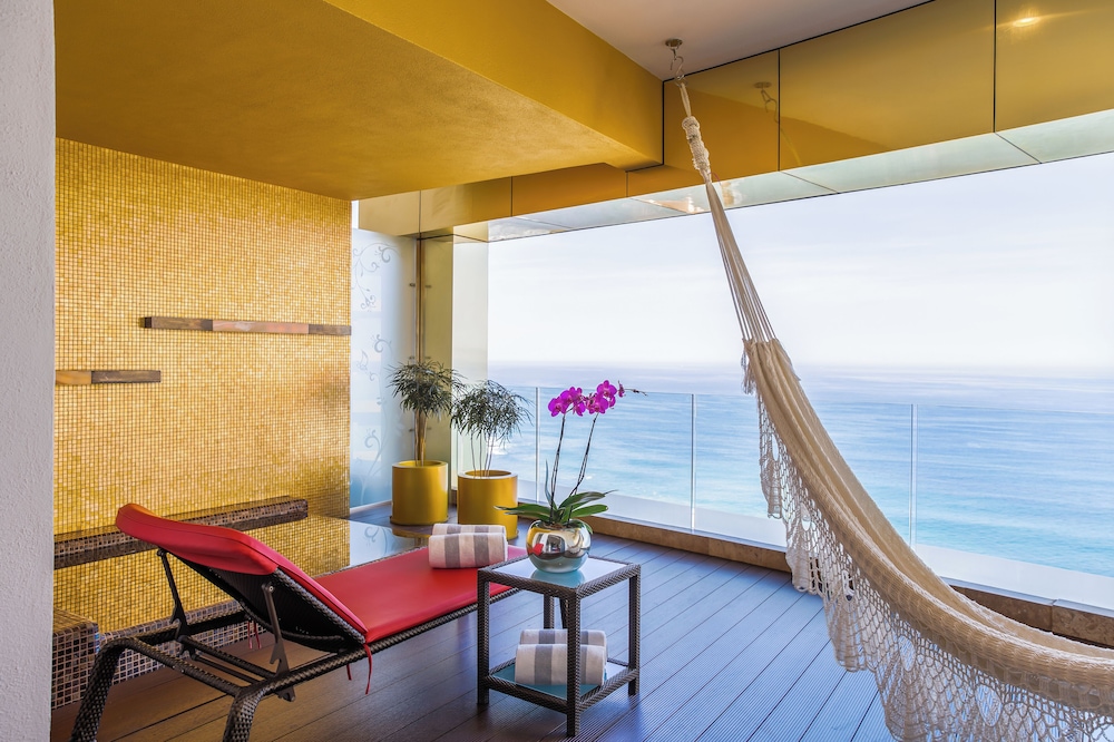 Suite North - Photo 5