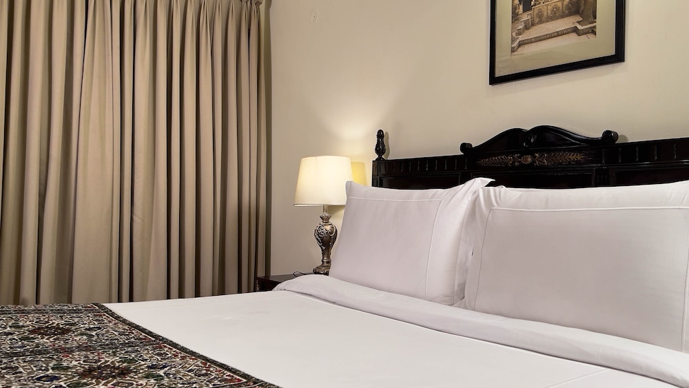 One Bed Suite photo 2