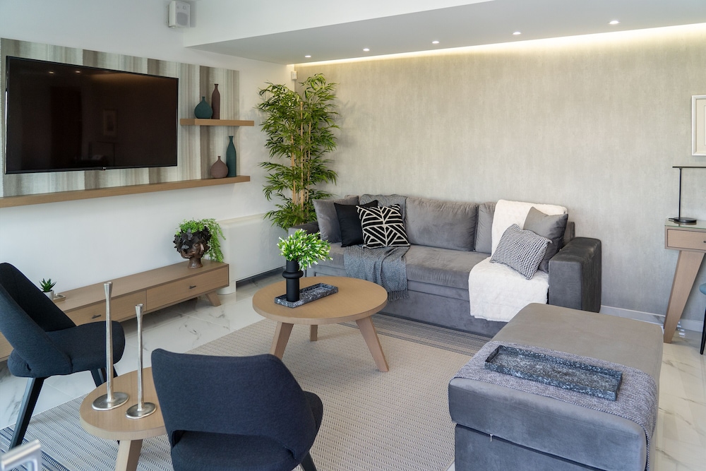 Comfort Suite photo 1