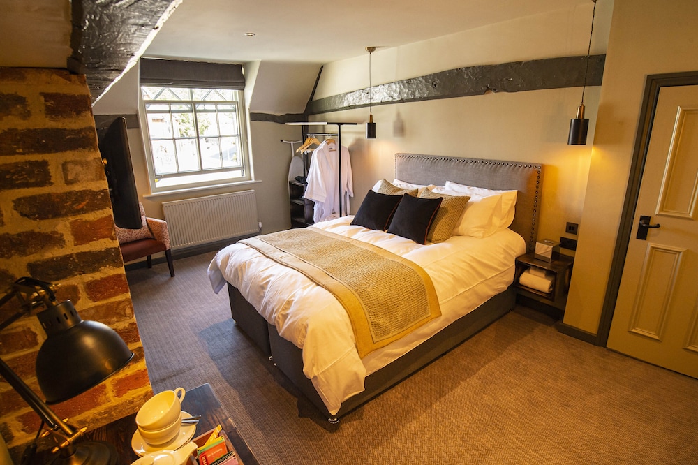 Superior Double Room, Ensuite (Room 4) - Photo 2