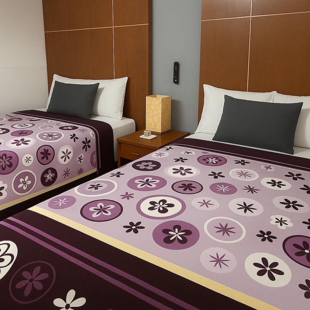 Quadruple Room, 2 Double Beds, Private Bathroom