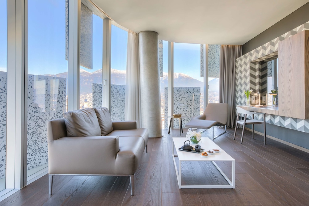 Suite, 1 Bedroom, City View photo 3