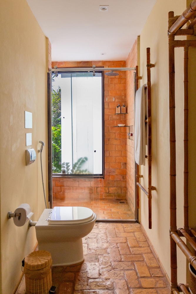 Standard Double Room - Photo 8