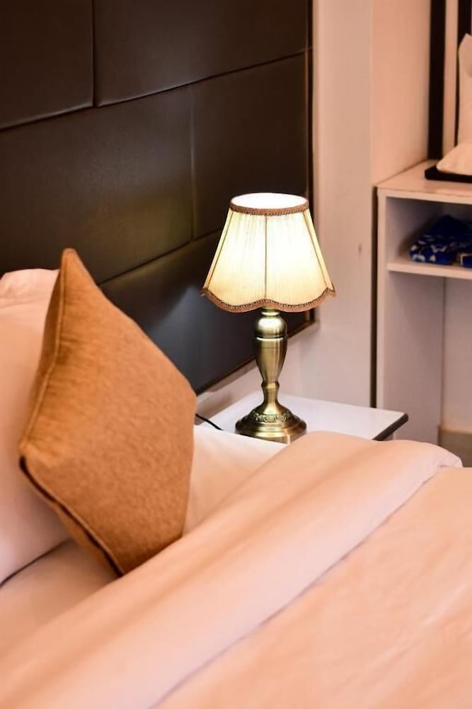 Deluxe Double Room, City View photo 3
