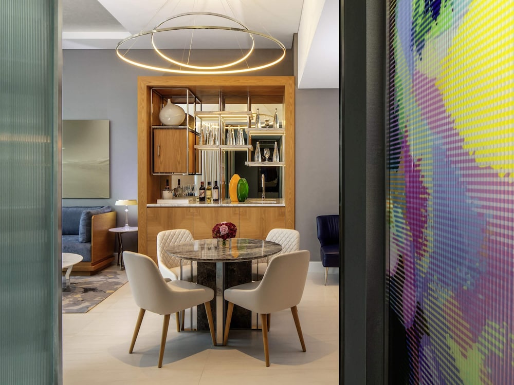 Premium Suite, 1 King Bed, Balcony (Vanilla Sky)