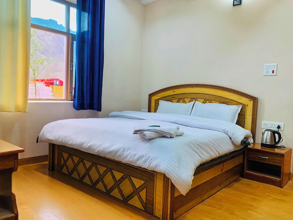 Standard Double Room, Garden View