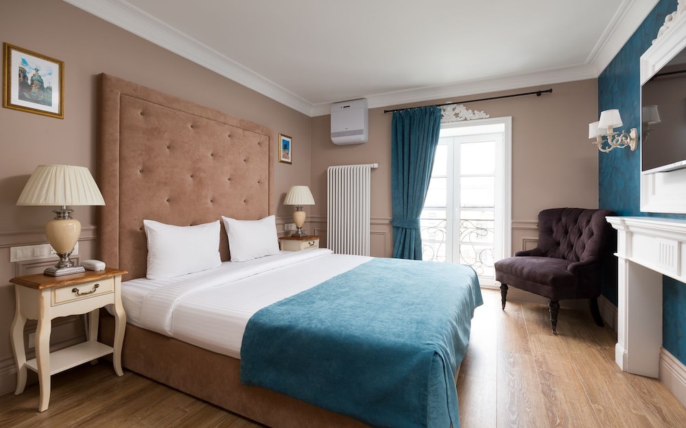 Superior Double or Twin Room photo 1