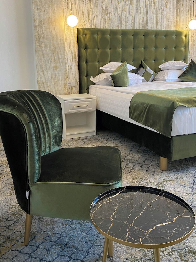 Luxury Double or Twin Room, Mountain View