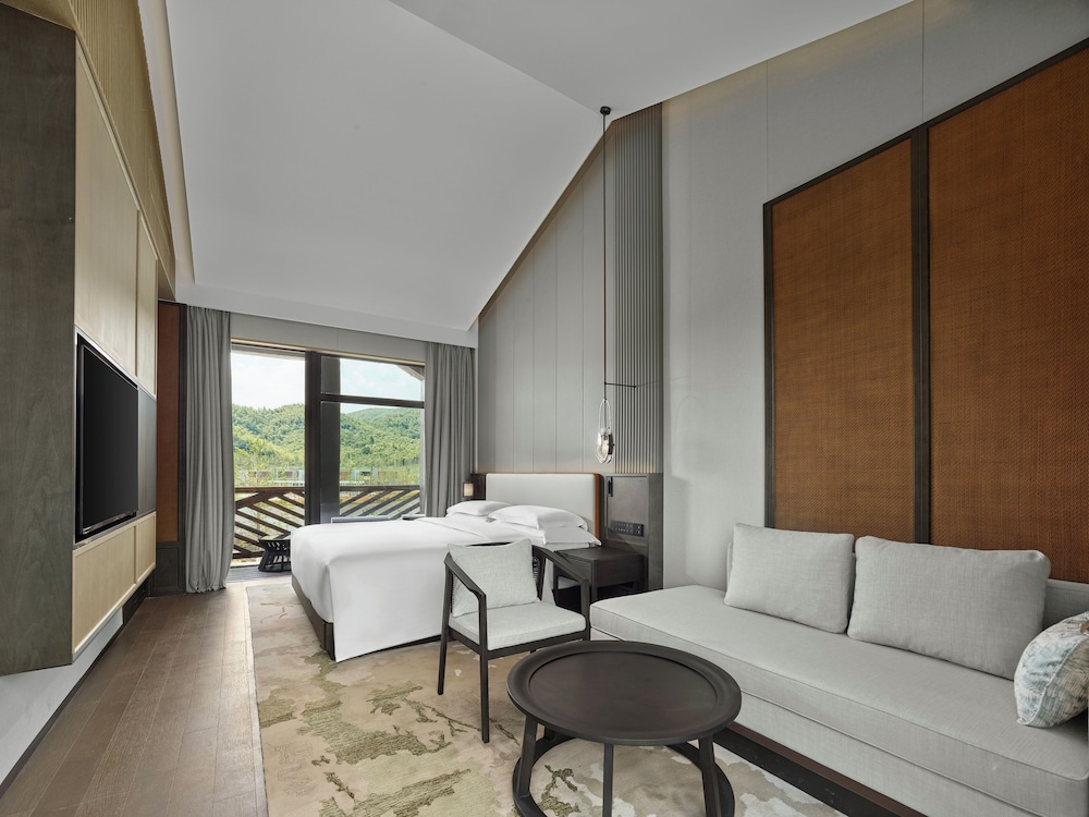 Twin Room, Lake View photo 2