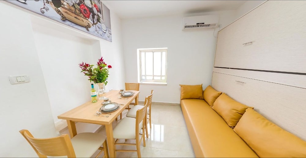 Romantic Suite, 1 Bedroom, Accessible, Mountain View photo 2