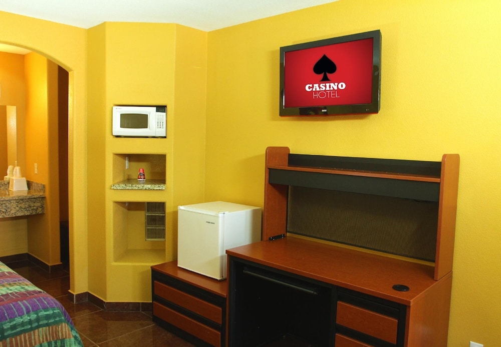 Standard Double Room, 2 Double Beds photo 2
