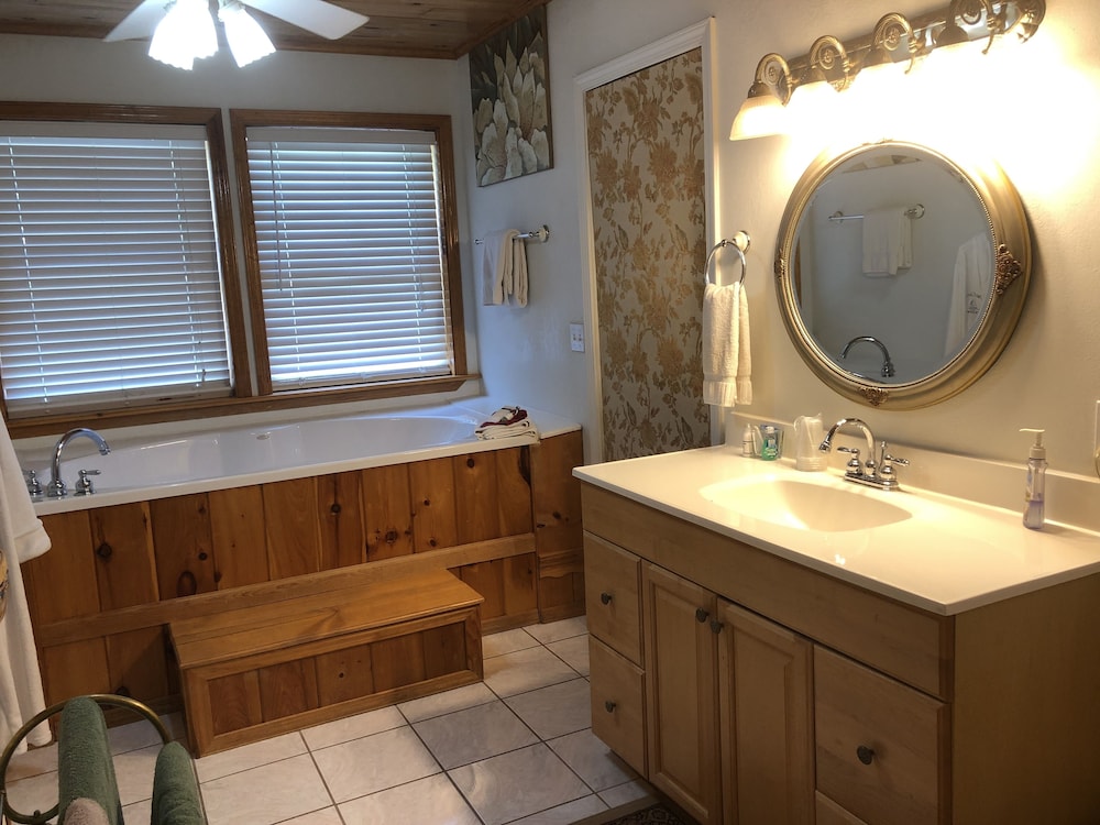 Captain's Suite photo 3