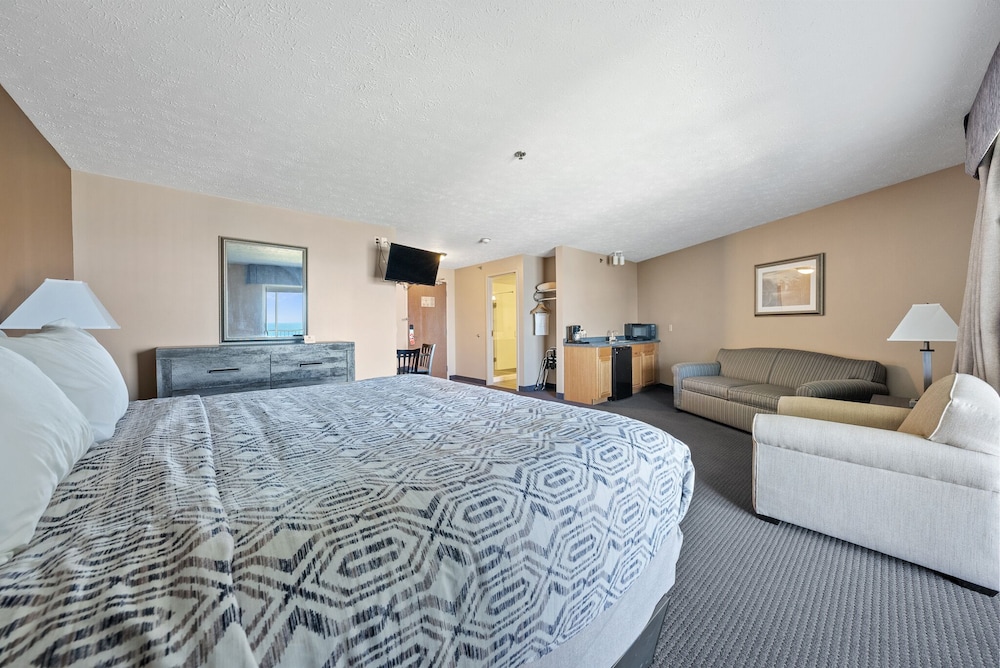 Suite, 1 King Bed with Sofa bed, Balcony, Lake View photo 2