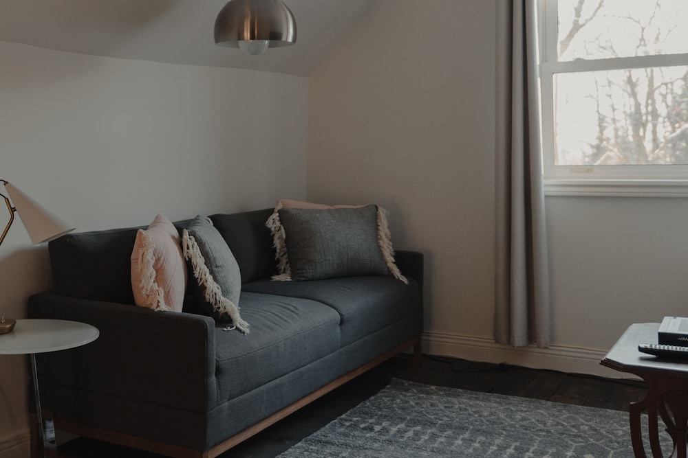 Luxury Suite, 1 King Bed with Sofa bed, Fireplace photo 3