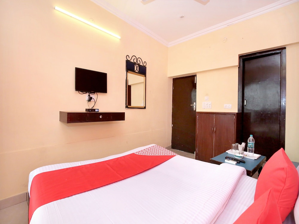 Double or Twin Room photo 3