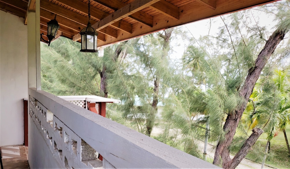 Studio, 1 Queen Bed, Terrace, Golf View photo 3