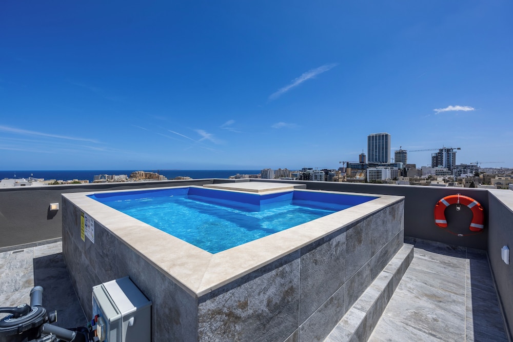 Penthouse, Sea View photo 1