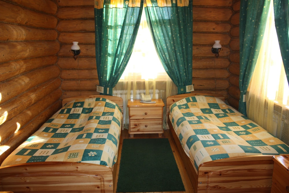 Economy Twin Room photo 3
