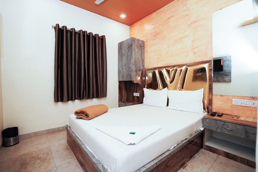 Deluxe Room - Photo 1