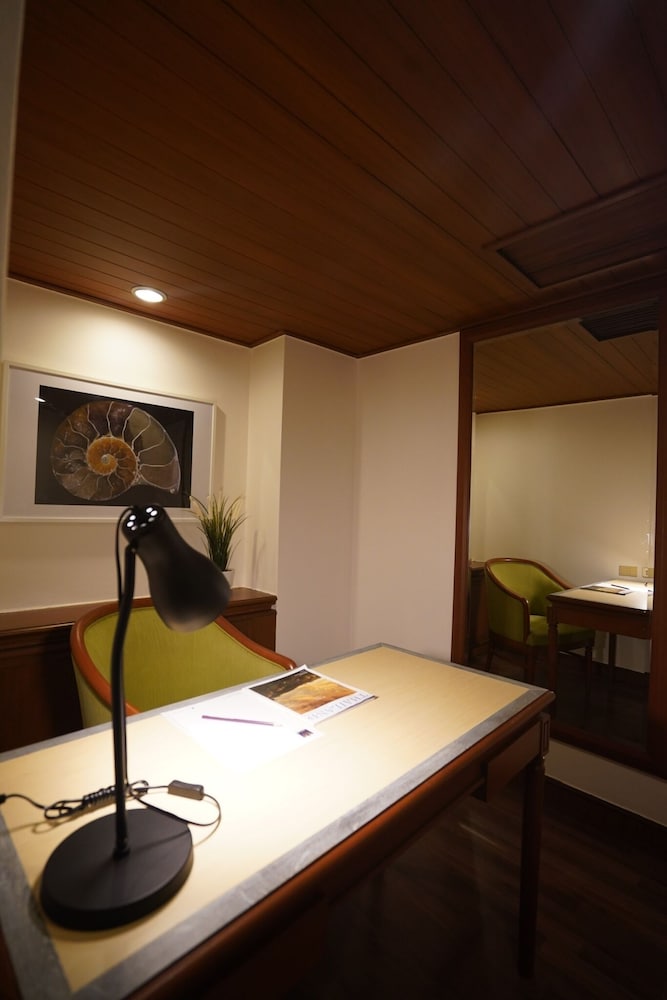Business Room