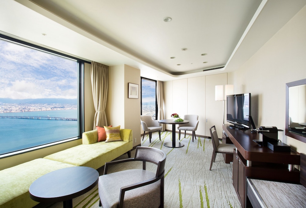 EIZAN Floor Suite Twin Room with Pool Access, Non Smoking