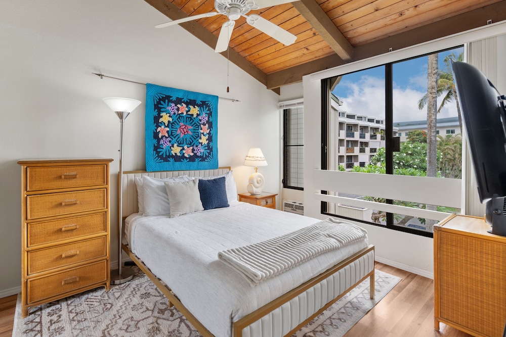Condo, 2 Bedrooms