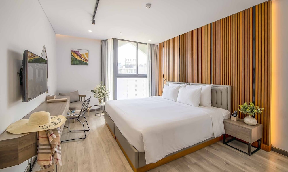Deluxe Double Room, River View - Photo 4