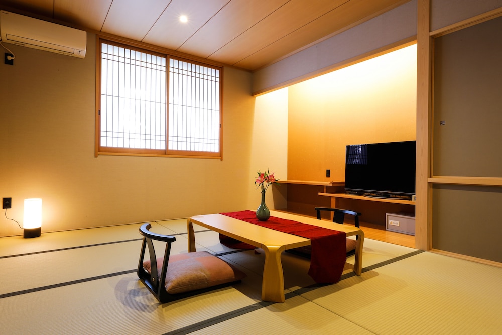 Deluxe Room west building - Photo 3