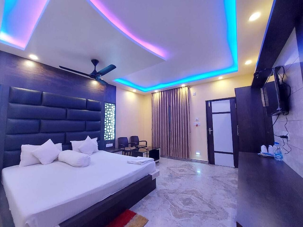Basic Double or Twin Room photo 2