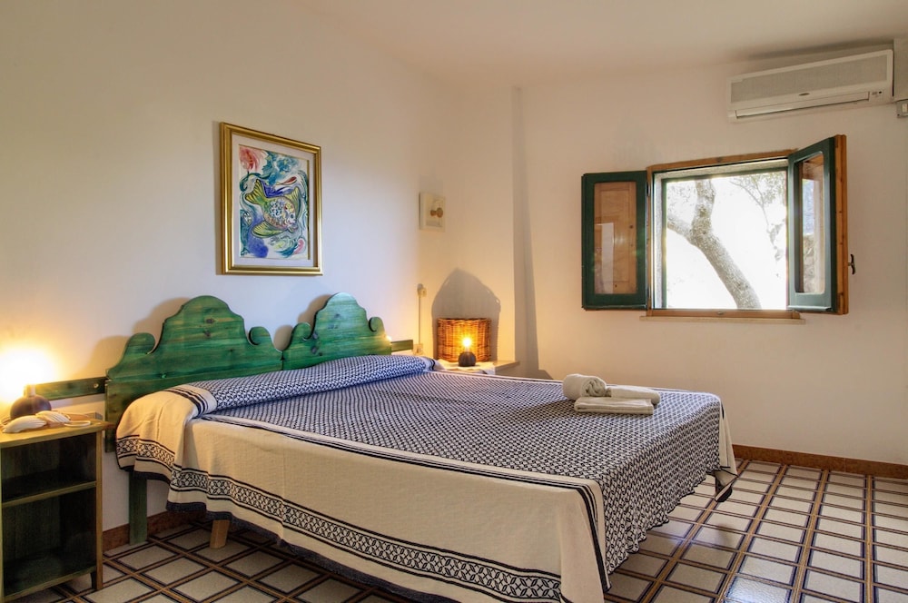 Apartment (1 Bedroom)
