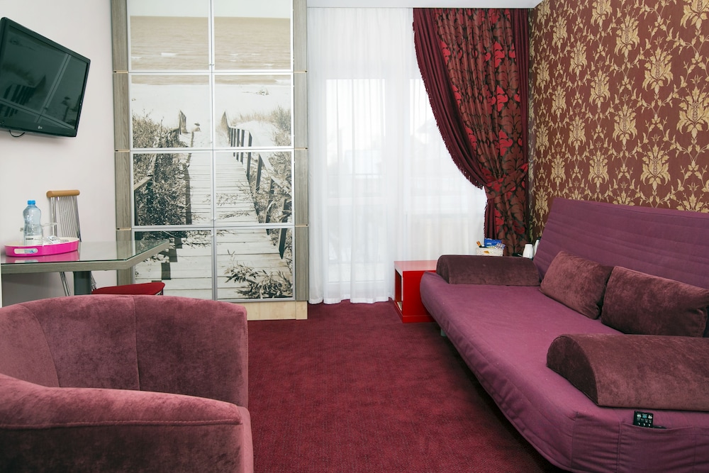 Luxury Double Room, 1 Double Bed with Sofa bed photo 3