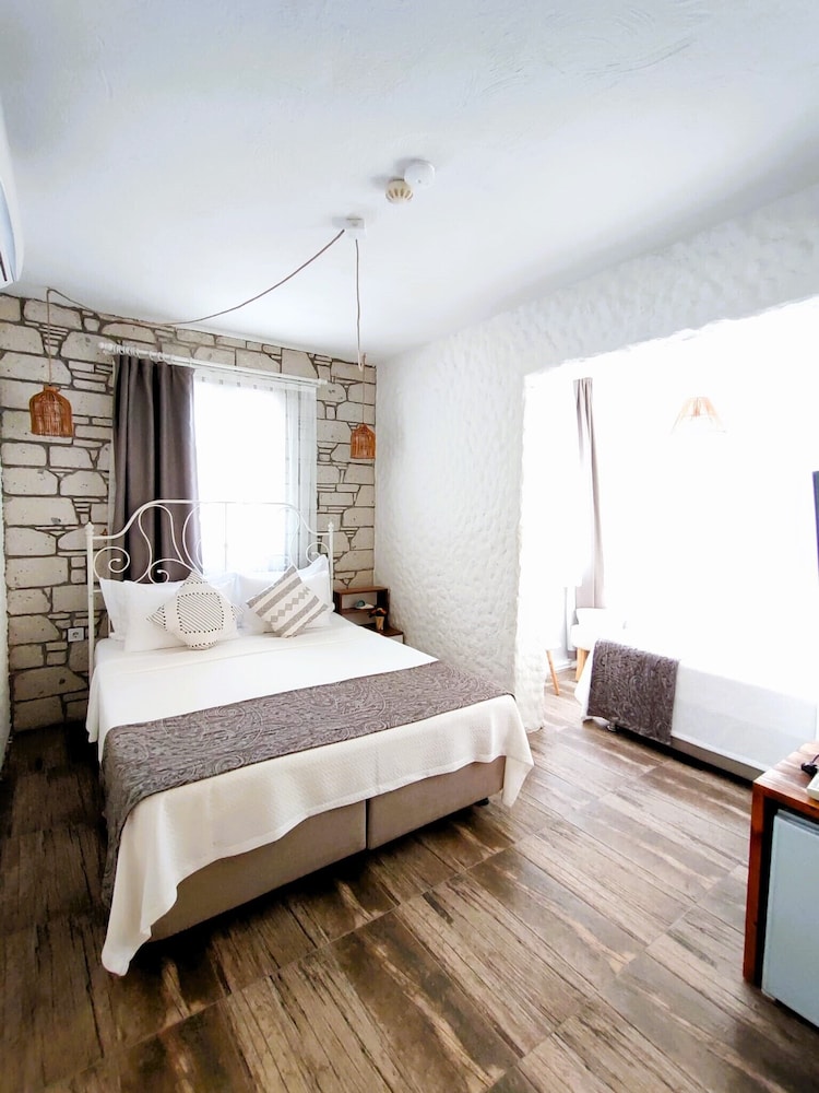 Family Triple Room, Courtyard View